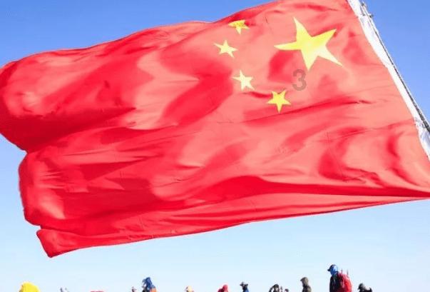 张若昀、吴刚王阳再次合作，《显微镜下的大明》成为爆款的几率有多大？游戏画面